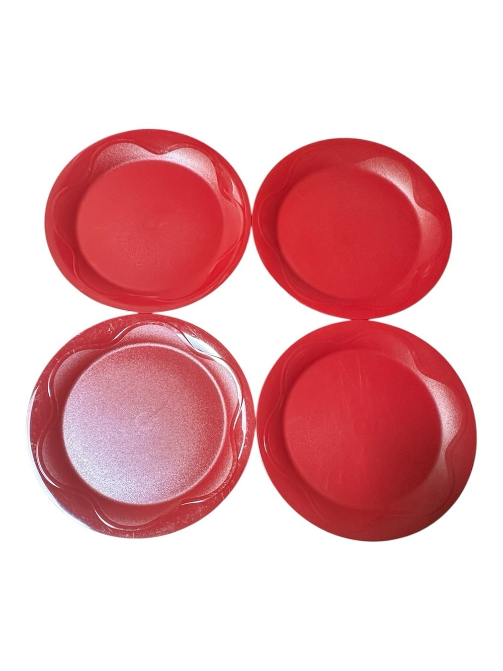 Tupperware Open House Starlight Red Round Dinner Plates - Set of 4